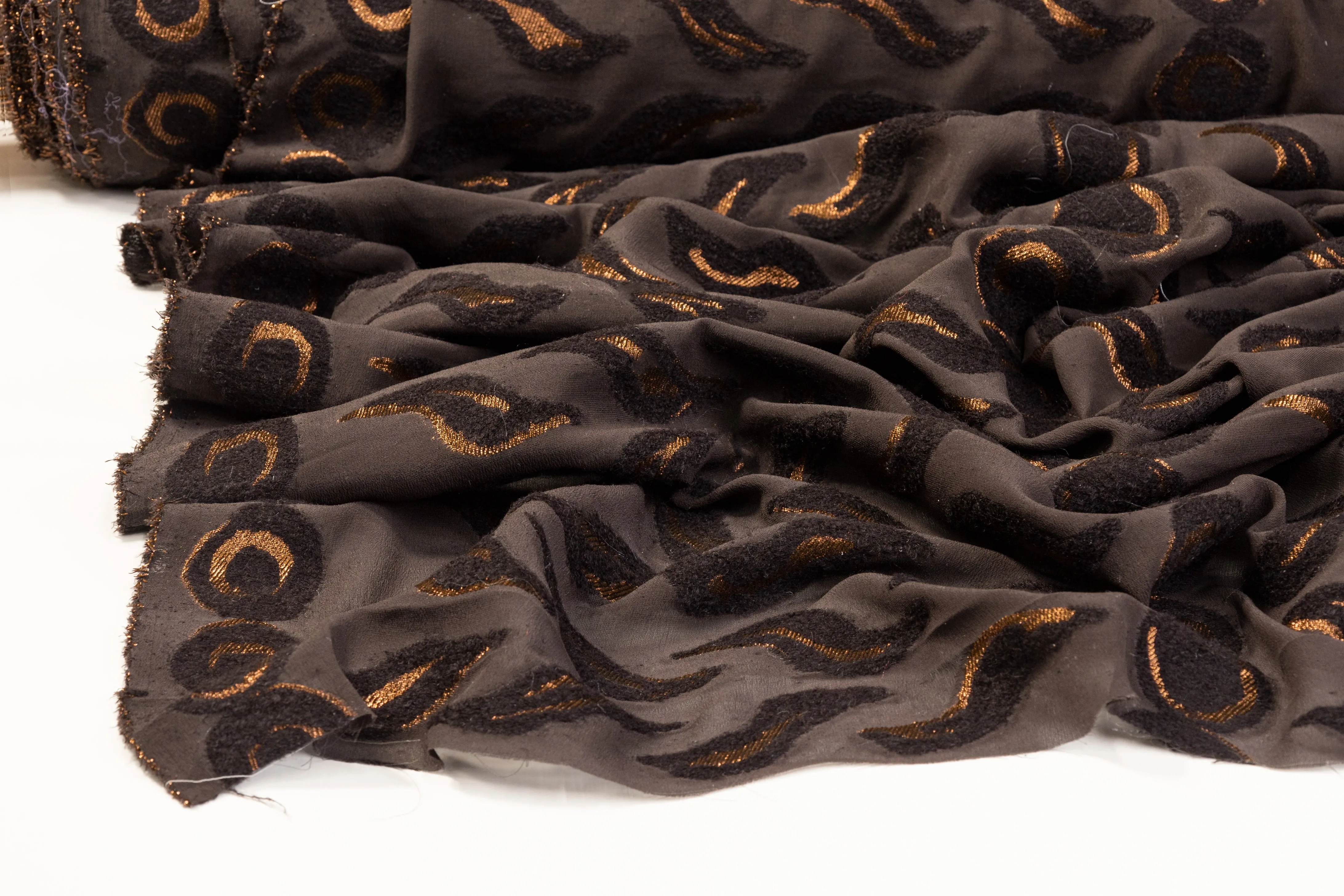 Abstract Italian Metallic Silk Wool Metallic Fil Coupé - Black / Gold