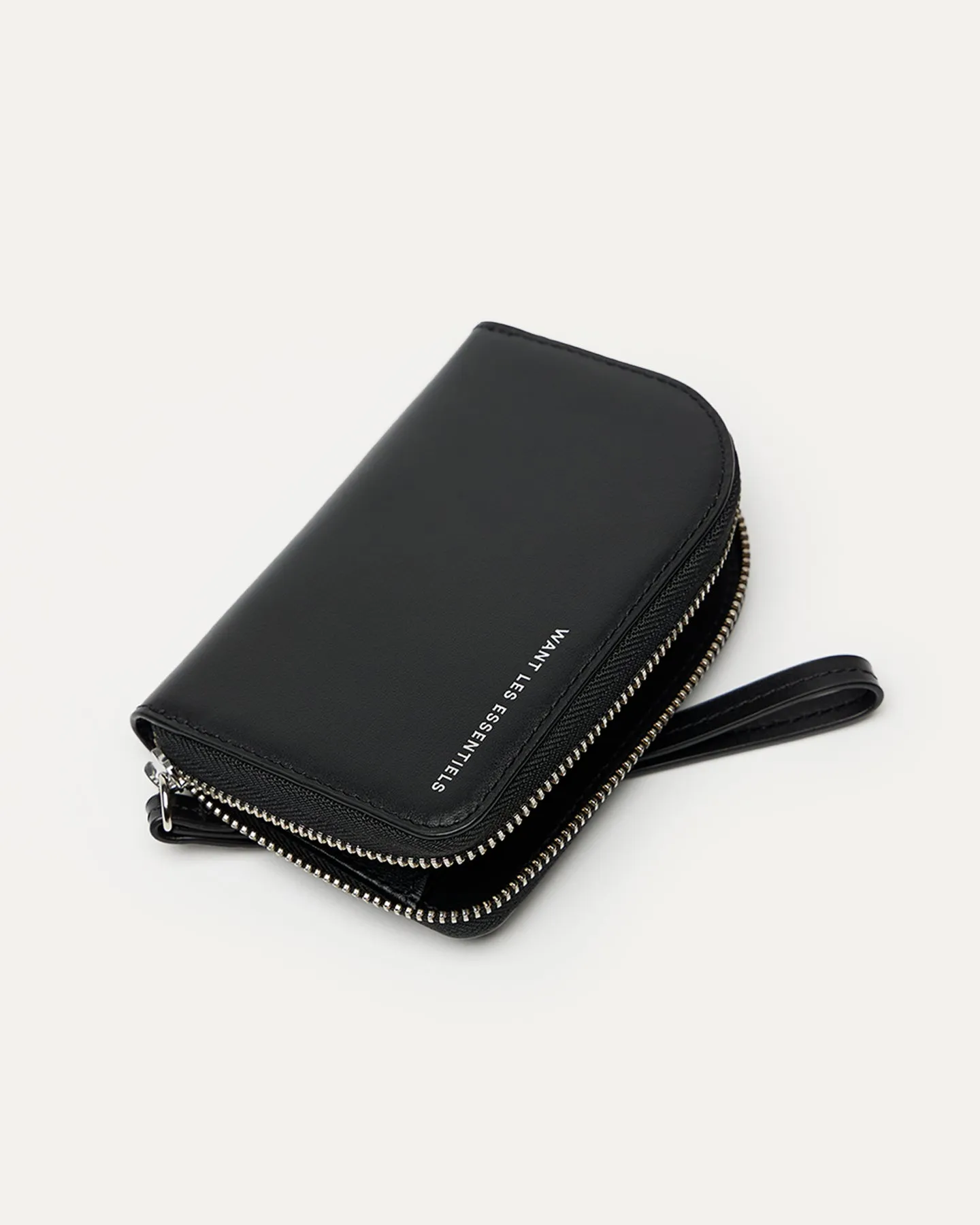 Arch Smooth Leather Zip Wallet