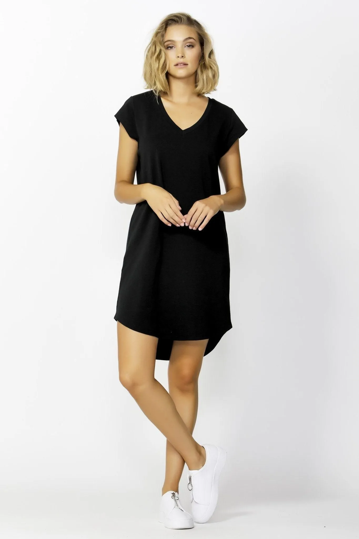 Betty Basics Ava V-Neck Mini Dress in Black