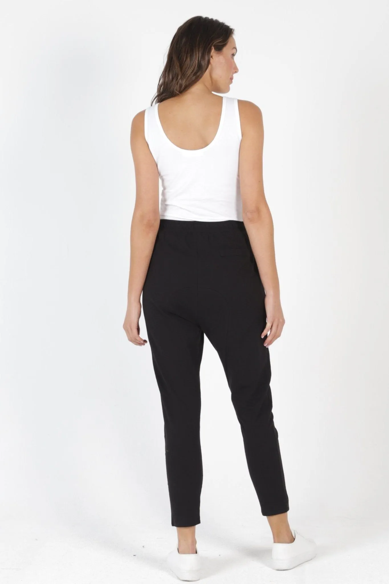 Betty Basics Jade Pant Summer Edition in Black