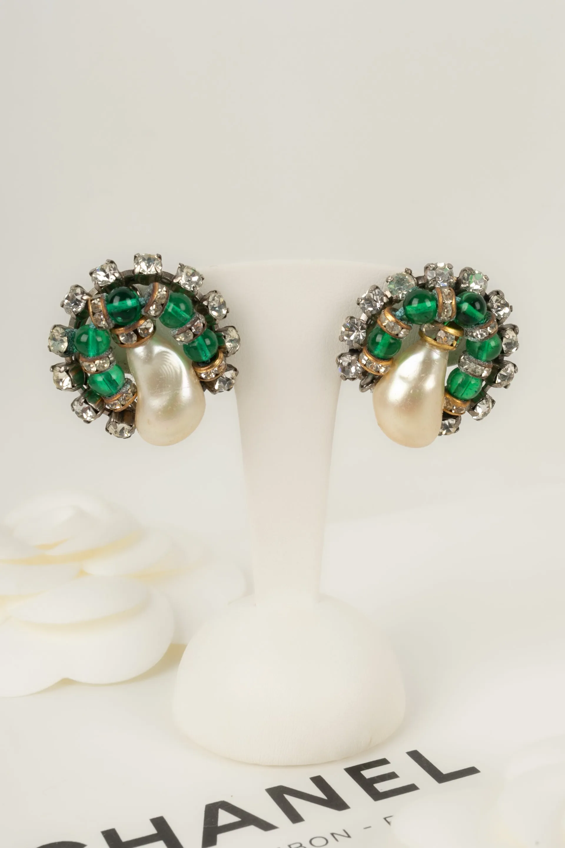 Boucles d'oreilles anciennes Chanel