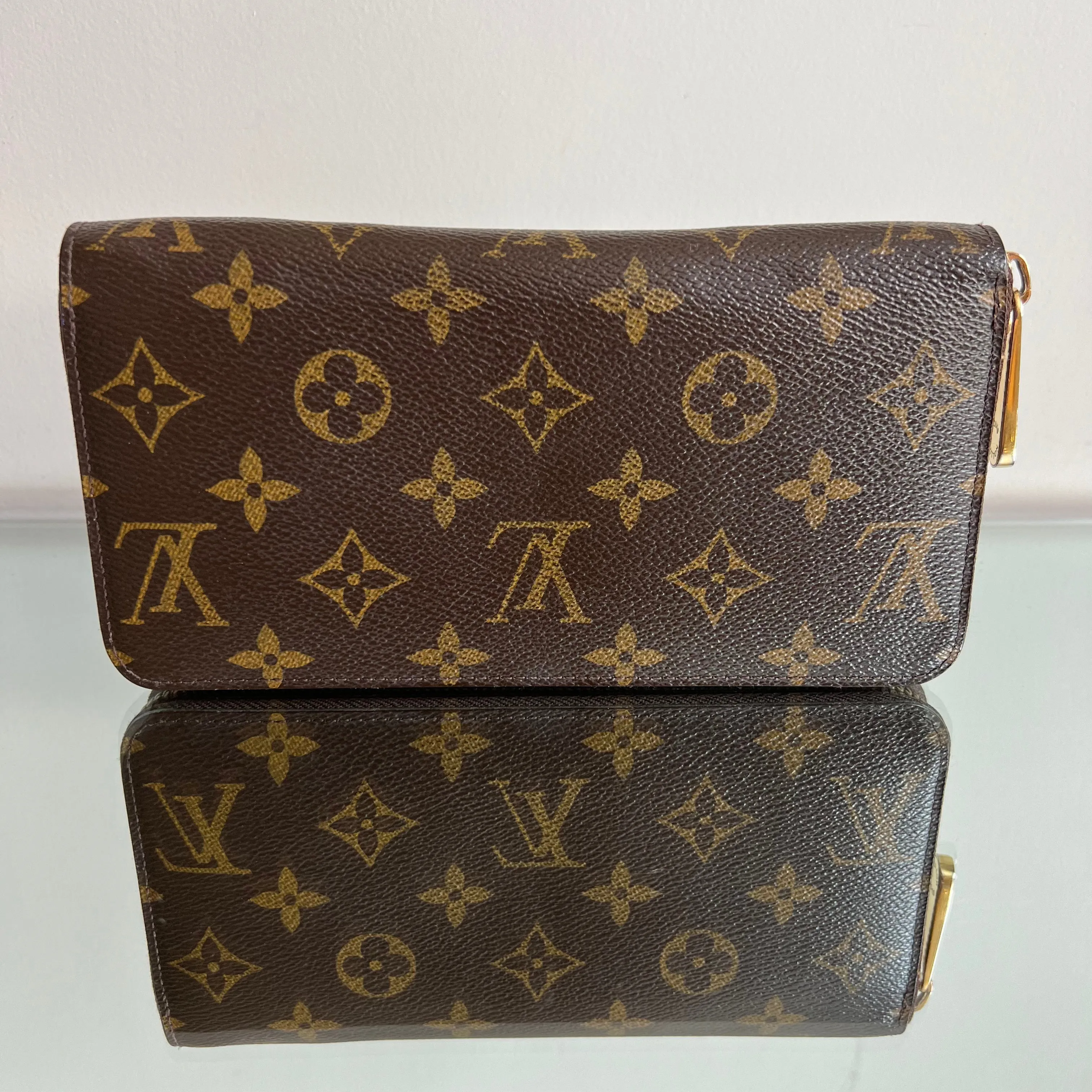 Carteira Louis Vuitton Zippy Monograma