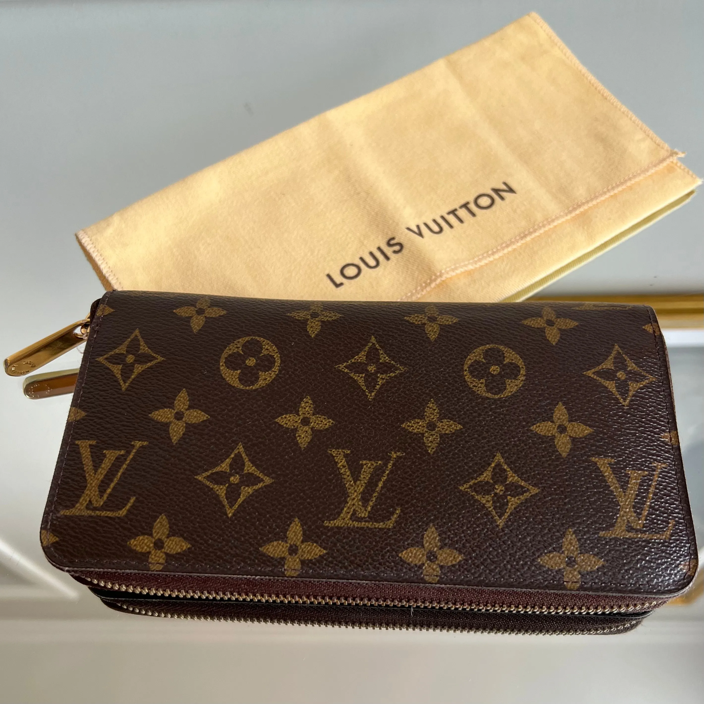 Carteira Louis Vuitton Zippy Monograma