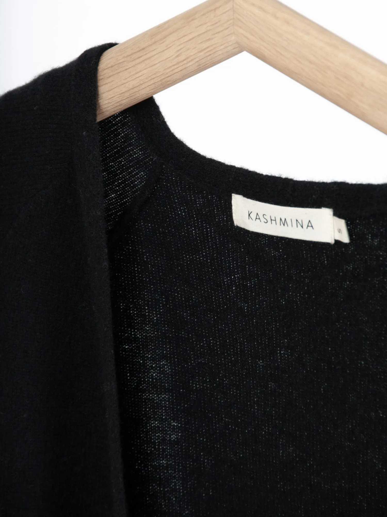 Cashmere cardigan "Linnea" - black