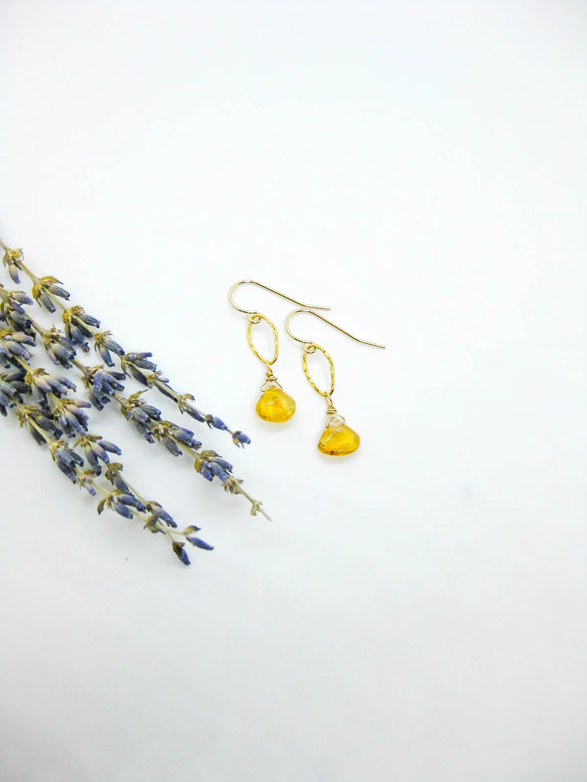 Chrysanthe: Citrine Earrings - e474