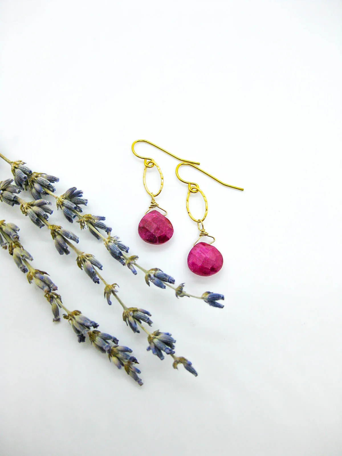 Chrysanthe: Ruby Earrings - e670