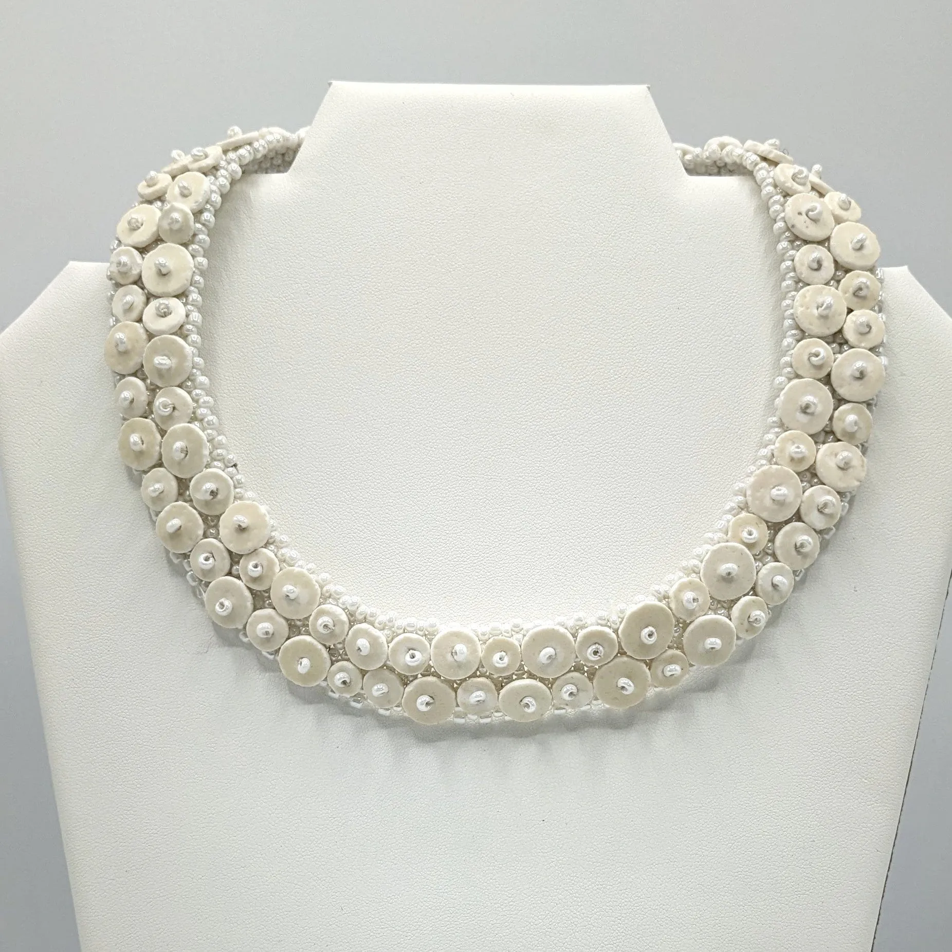 Collier Skoonheid bis en coquille d'œuf d'autruche durable