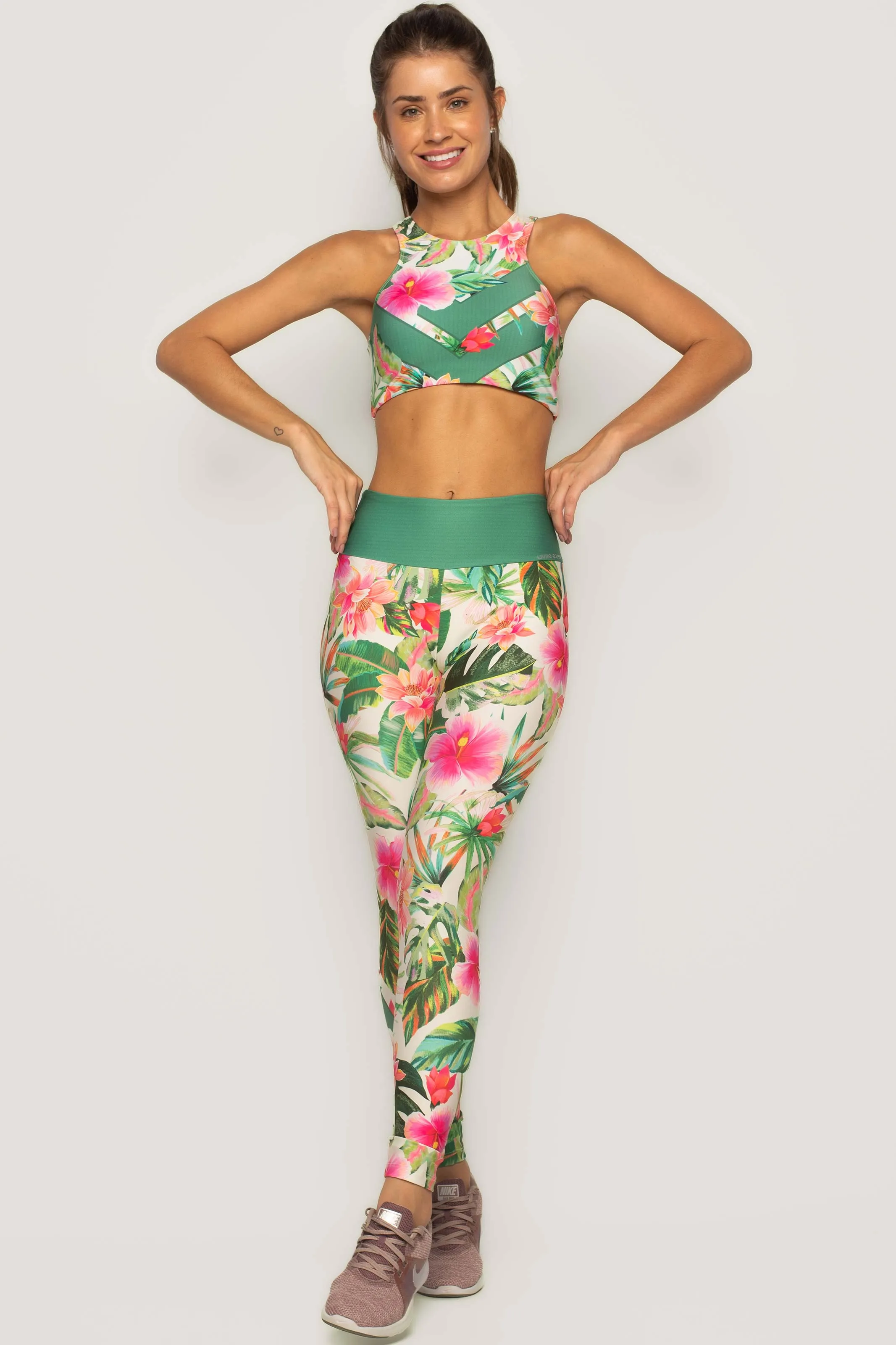 Conjunto Fitness Paraíso Tropical