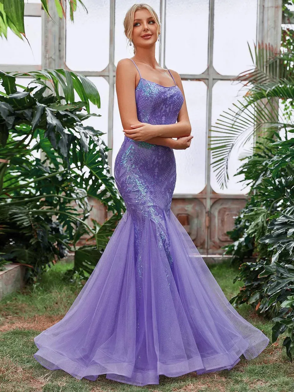 Elegant Spaghetti Strap Mesh Insert Sequin Mermaid Dress