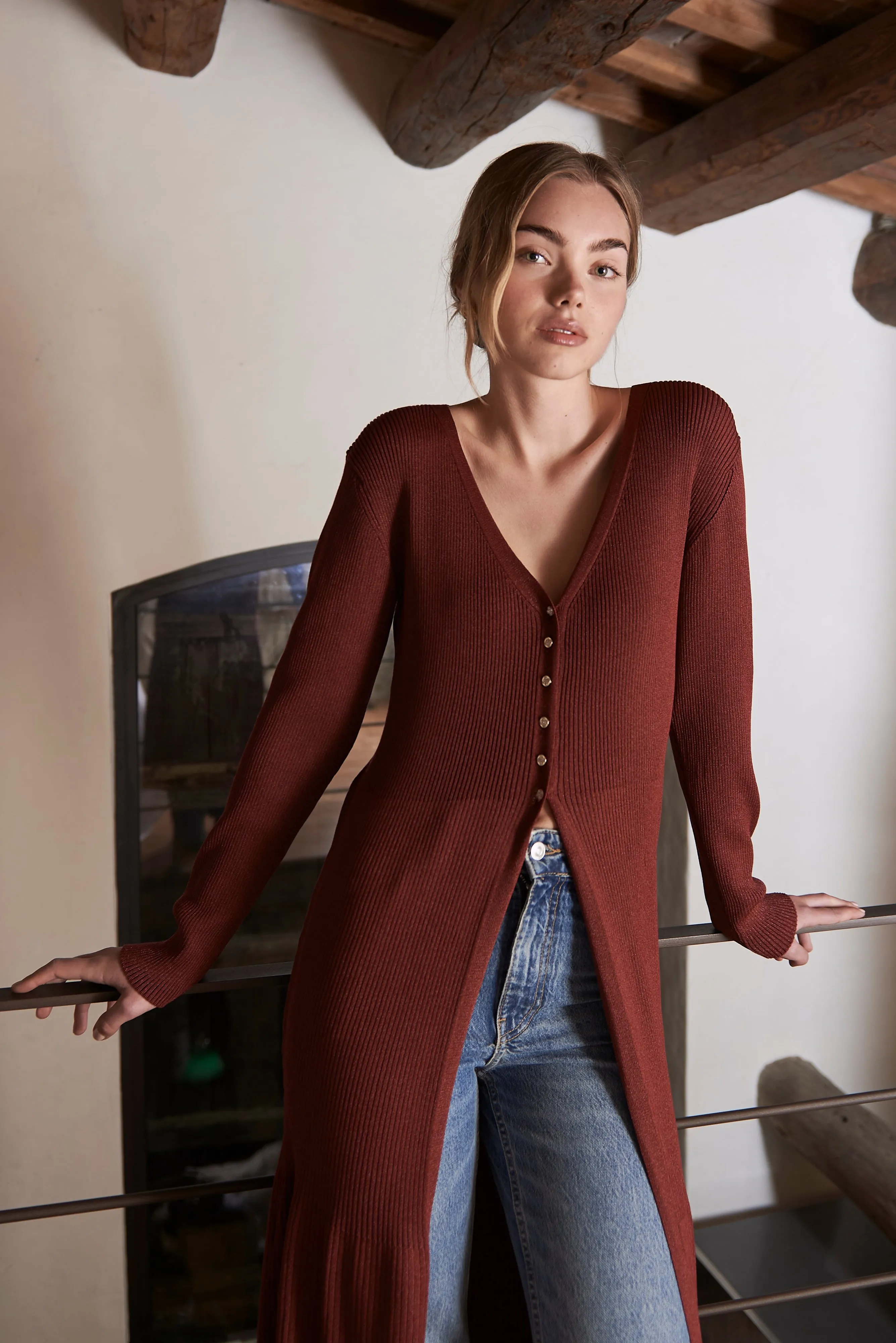 FLEUR KNITTED CARDIGAN WINE