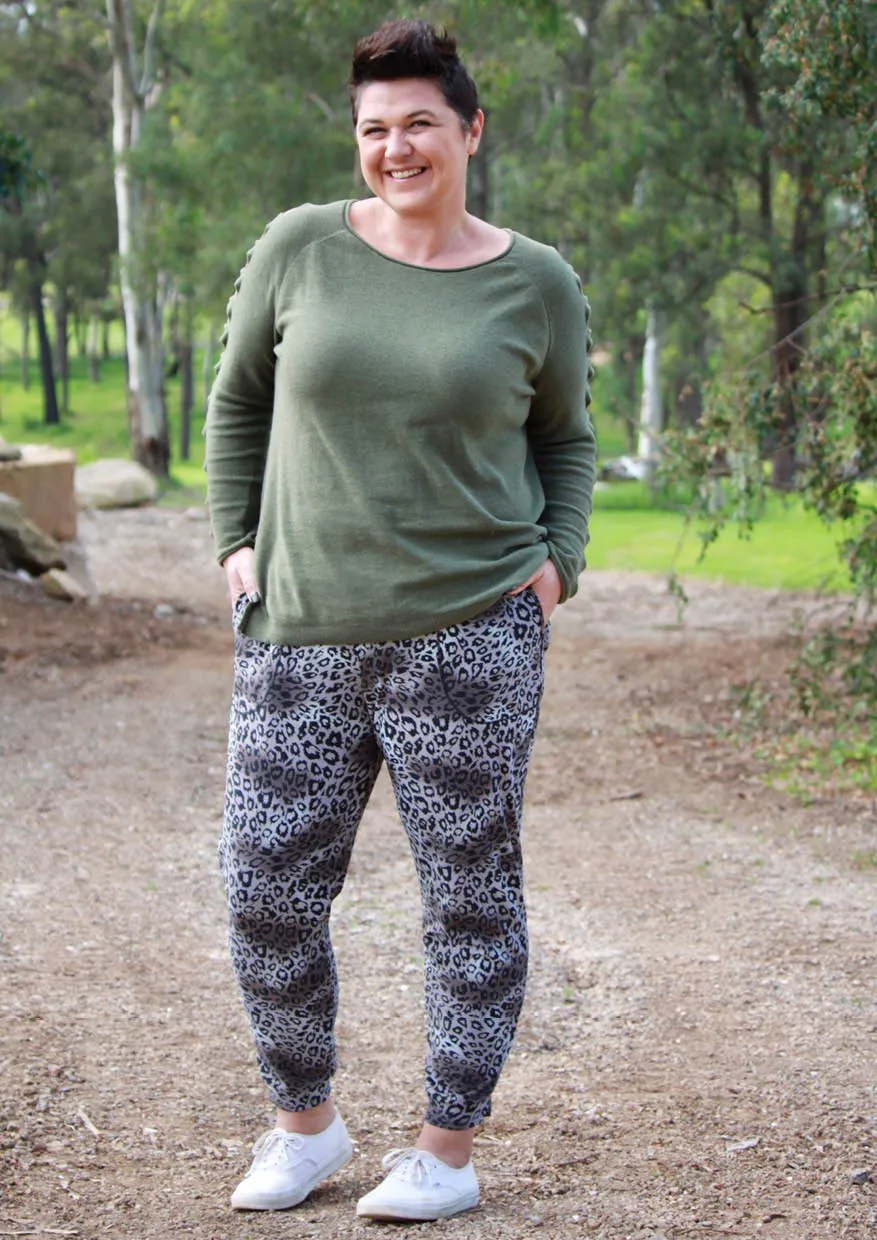 Foxy Legs | Jogger Pants Sewing Pattern