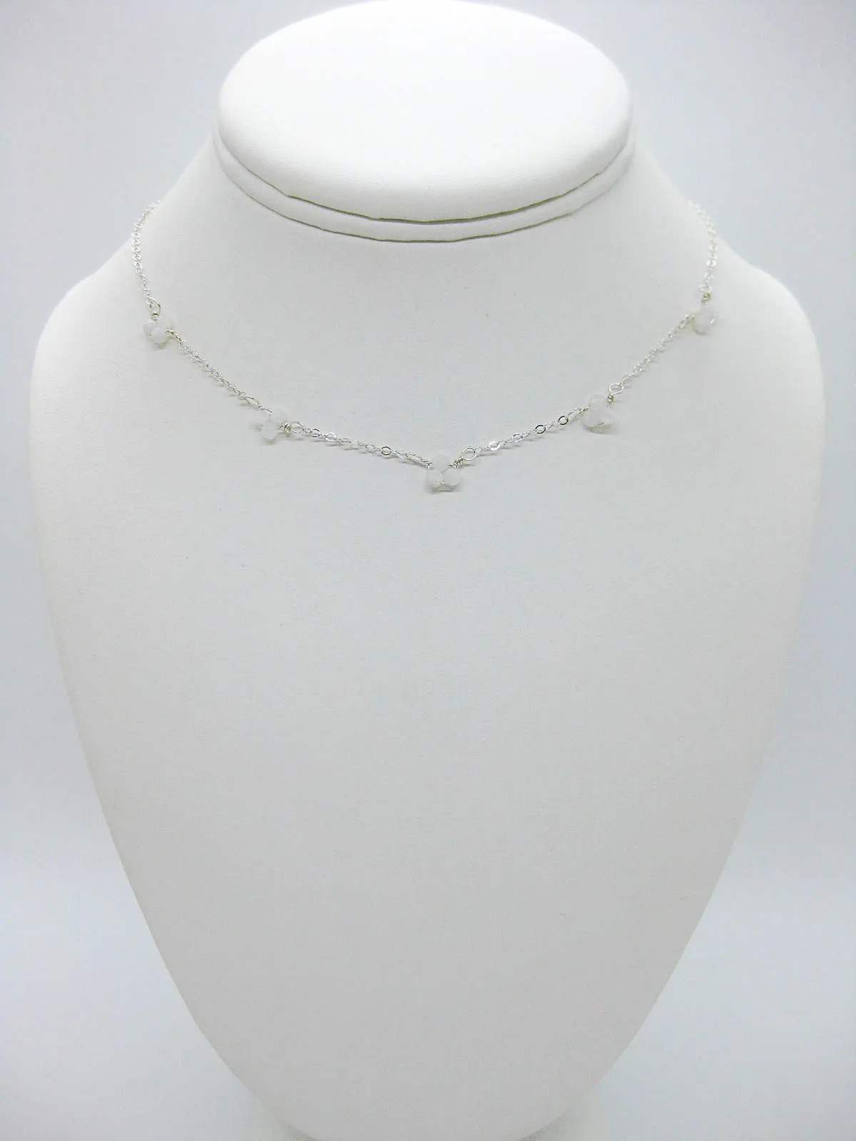 Hyacinth: Moonstone Choker - n568