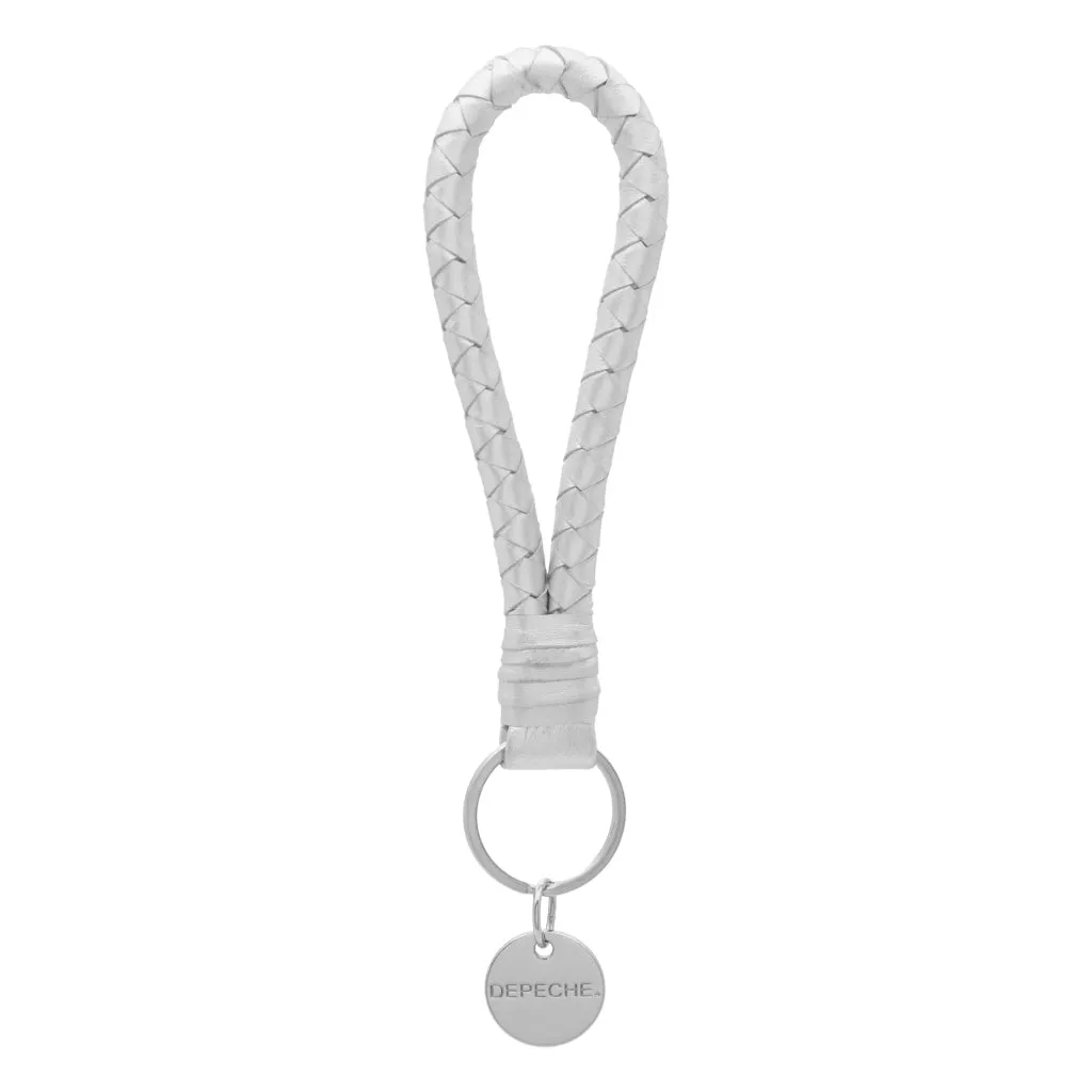 Leather keyhanger decorated with twisted detail / 15436 - Silver Metallic