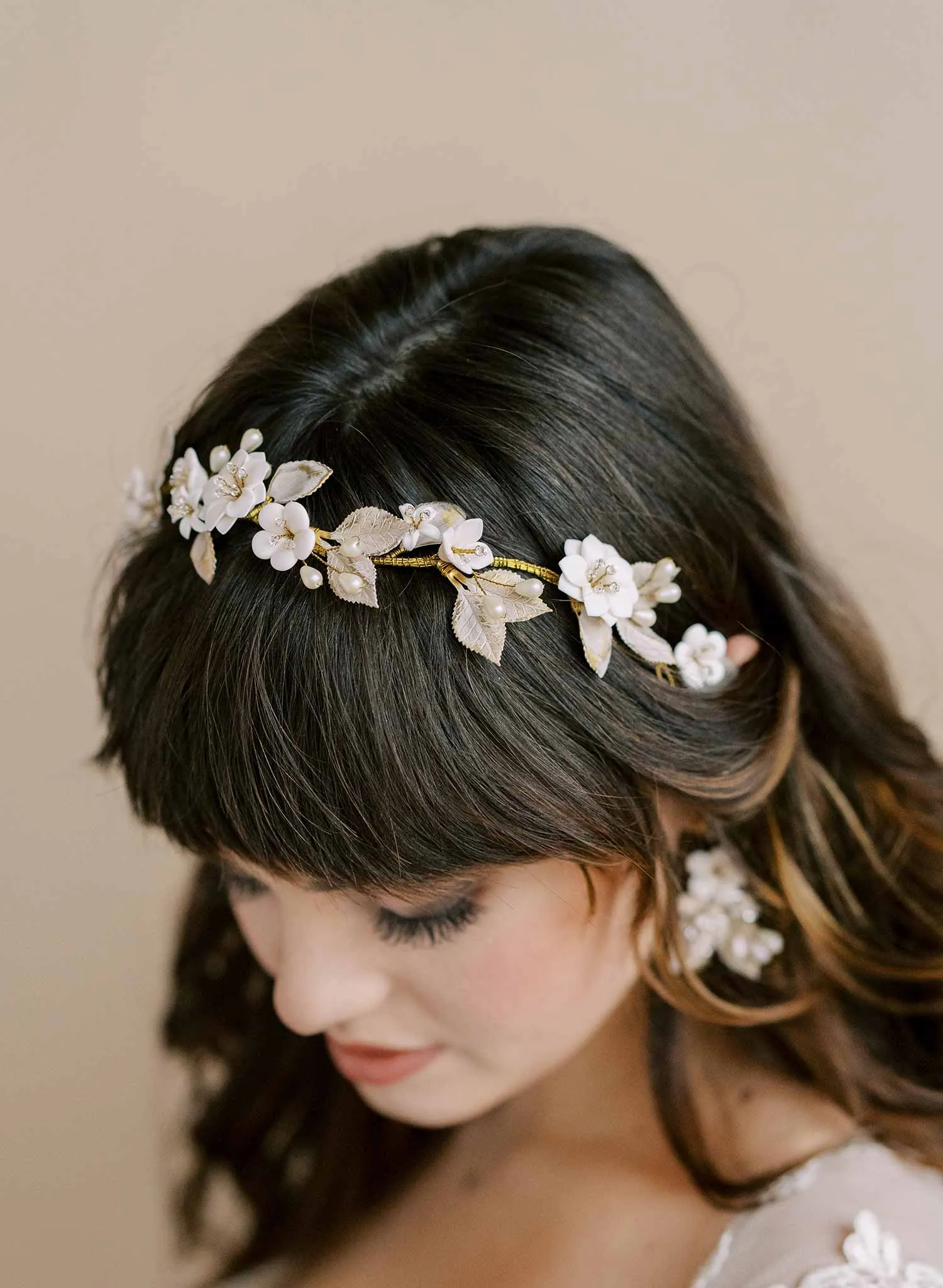 Leonesse floral bridal hair vine - Style #2167