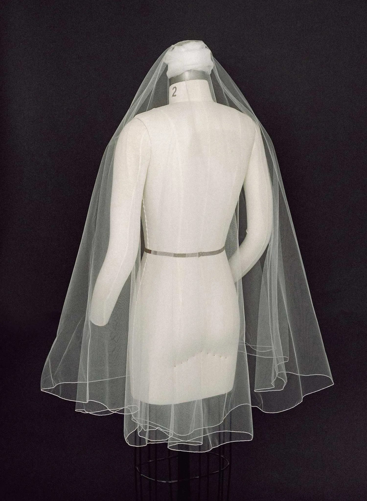 Merrow edge simple veil - Style #2464