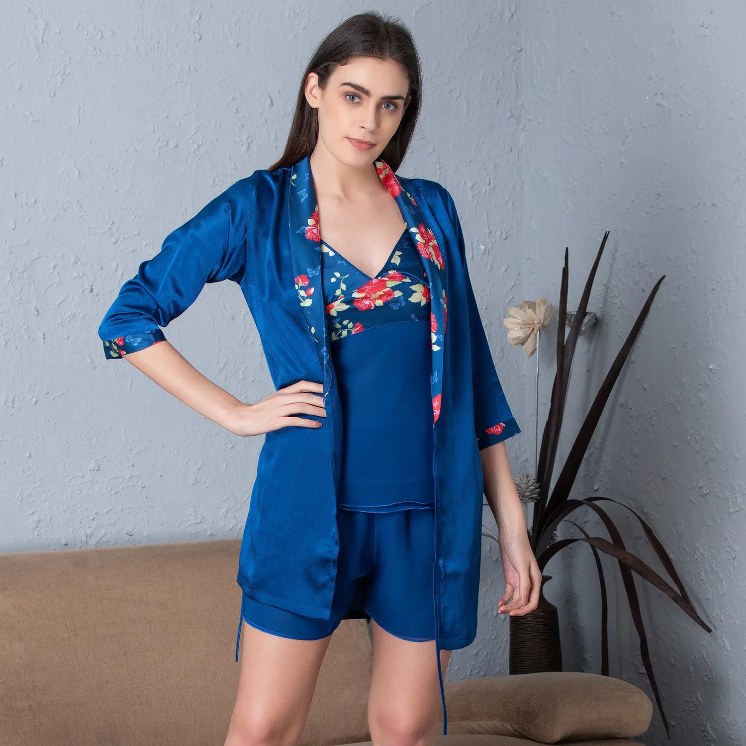 Slip, shorts & Robe Night suit in Blue