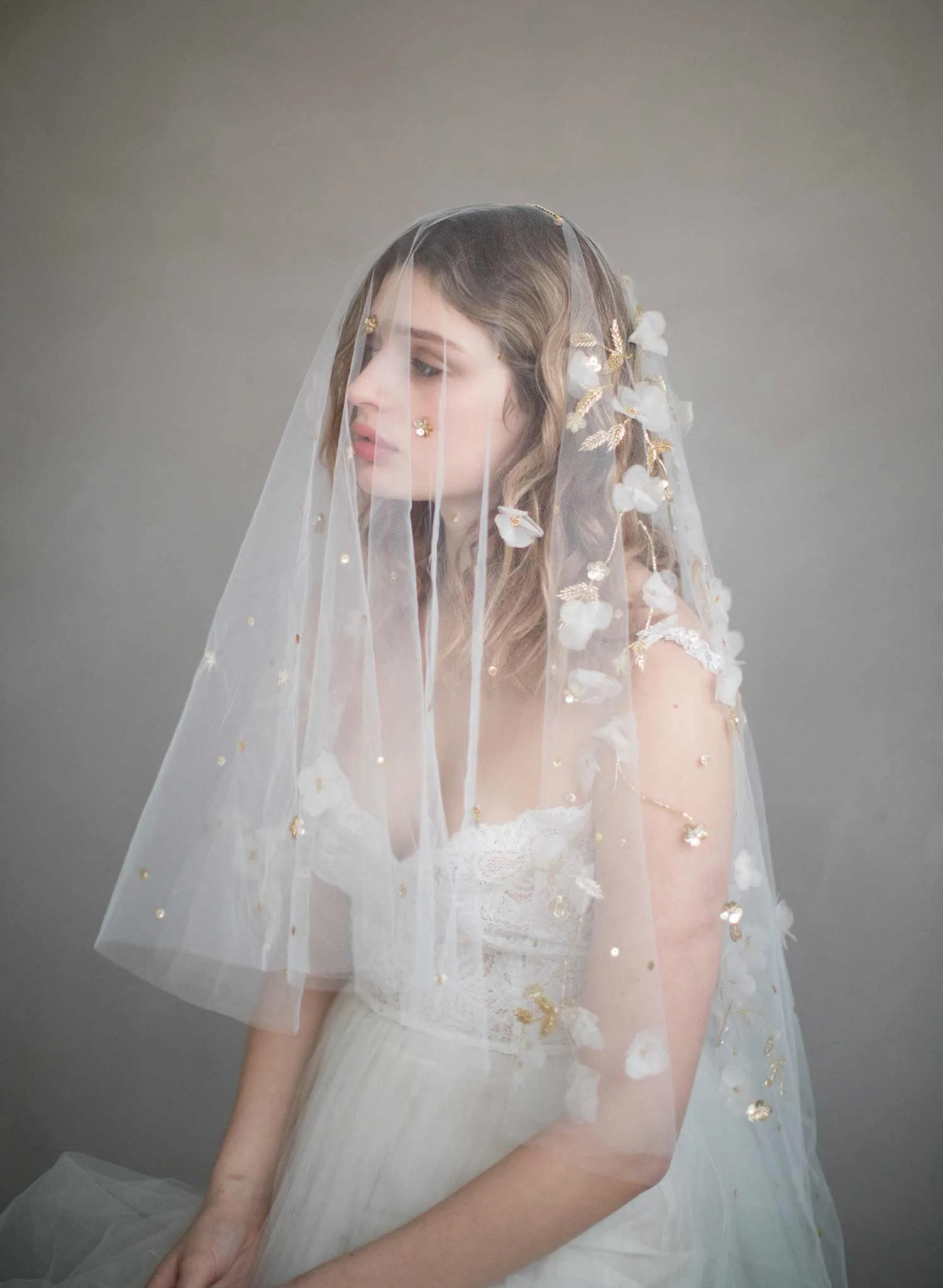 Trellis and blossom embroidered veil - Style #864