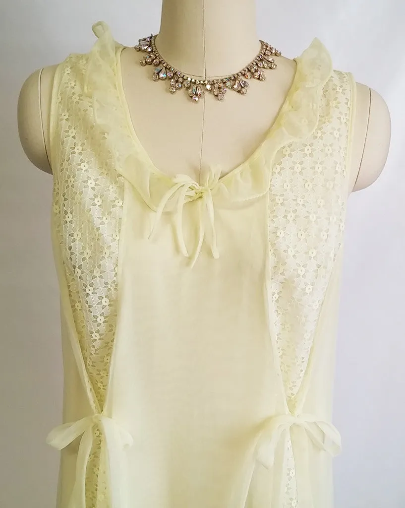 *VINTAGE SWISSETTE ORIGNAL EYELET PEIGNOIR & DOUBLE NYLON NIGHTGOWN SET IN LEMON MERINGUE